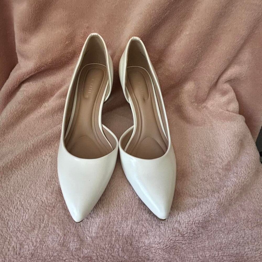 NWOT Kelly & Katie white heels SZ 6